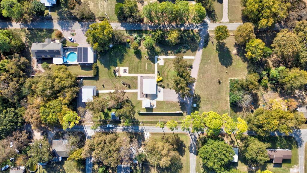 227 Newcastle Drive, Gordonville, TX 76245