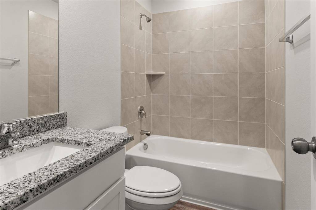 1104 Runway Road, Fort Worth, TX 76131