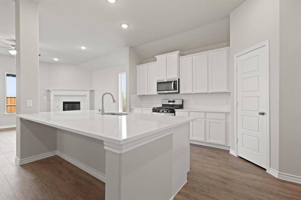 9244 Kansas Pacific Drive, Fort Worth, TX 76036
