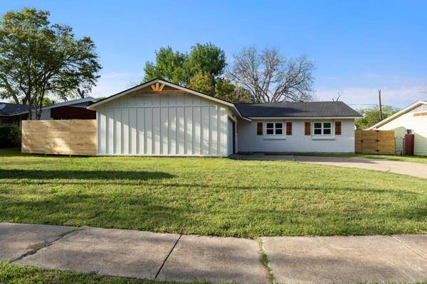 4633 Lynnacre Drive, Dallas, TX 75211