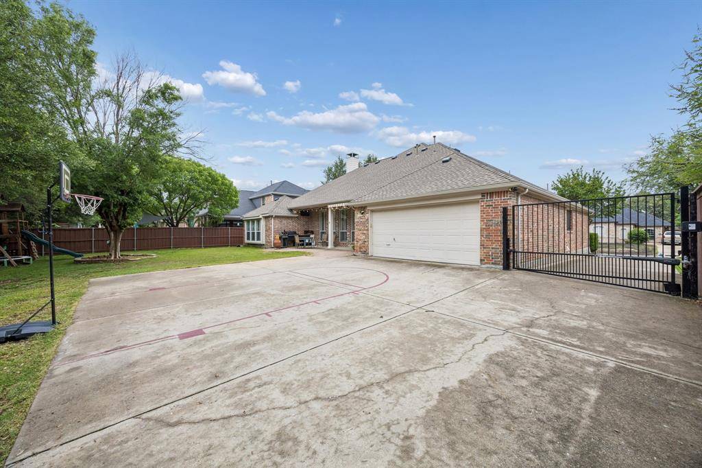 2810 Meadowside Drive, Mckinney, TX 75071