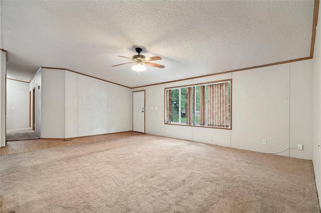 1229 Sandy Oaks Road, Quinlan, TX 75474