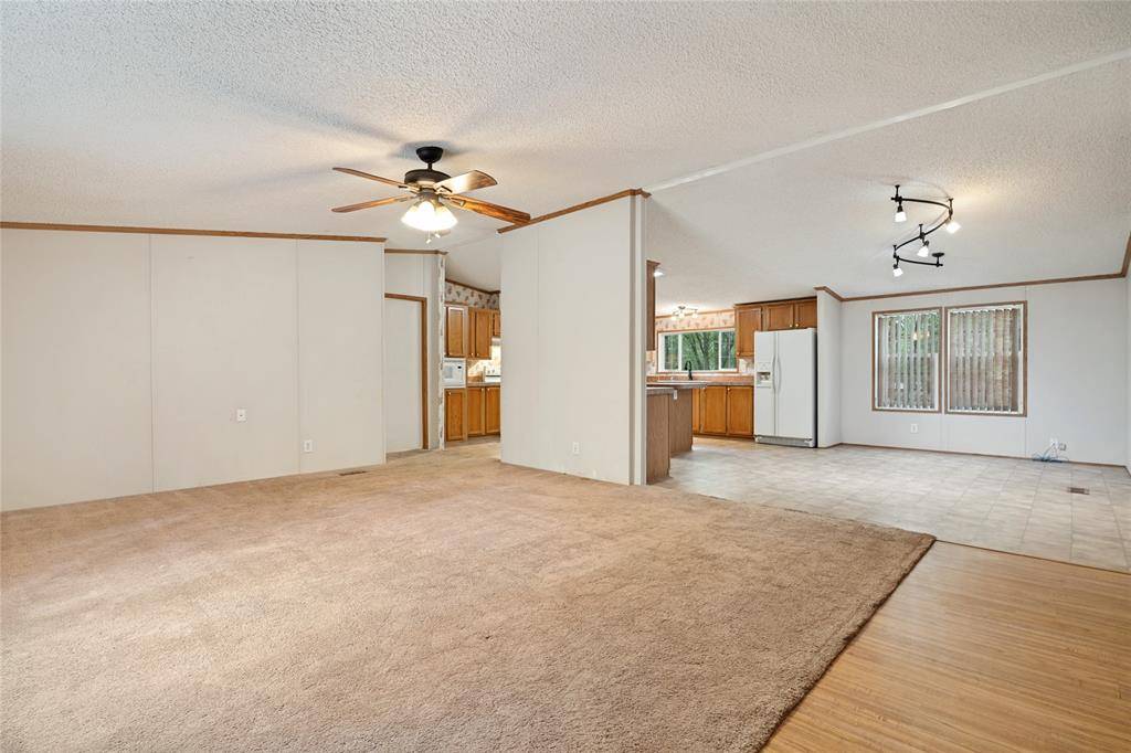 1229 Sandy Oaks Road, Quinlan, TX 75474