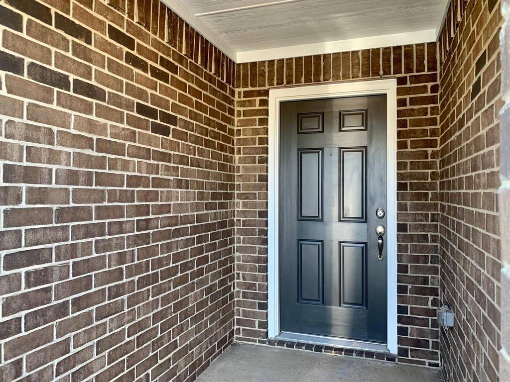 612 Aqueduct Drive, Seagoville, TX 75159