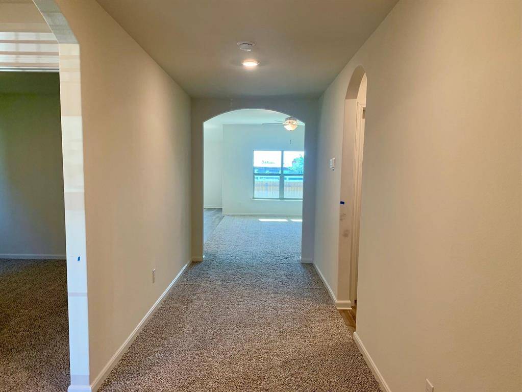 612 Aqueduct Drive, Seagoville, TX 75159
