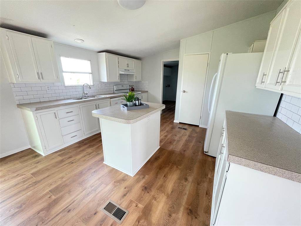 9066 Diamond Avenue, Kaufman, TX 75142