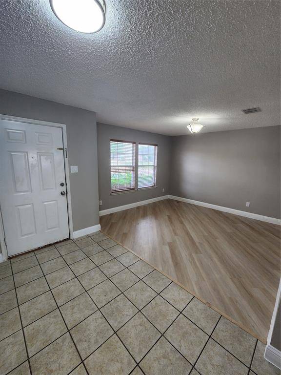 907 Live Oak Drive, Anna, TX 75409
