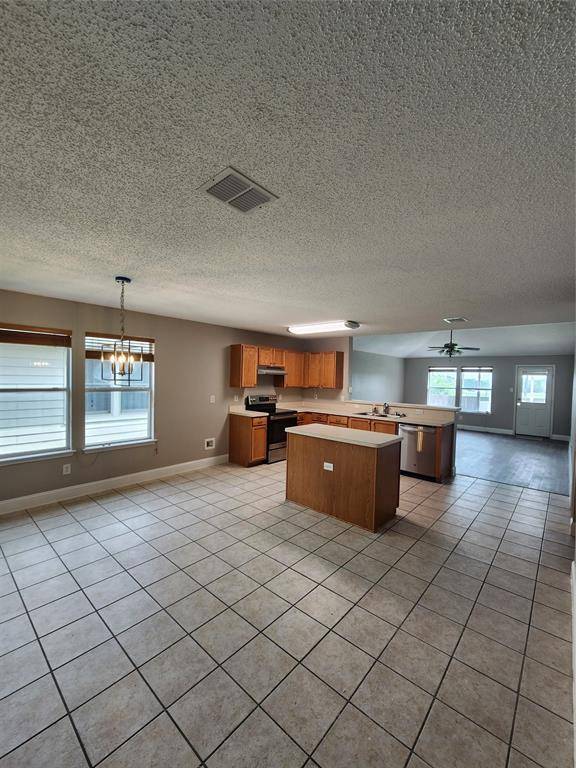 907 Live Oak Drive, Anna, TX 75409