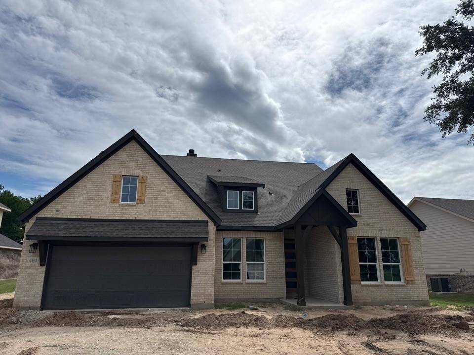 404 Guadeloupe Lane, Springtown, TX 76082