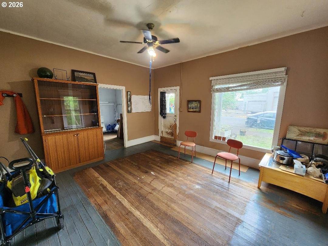 967 GREENWOOD ST, Junction City, OR 97448