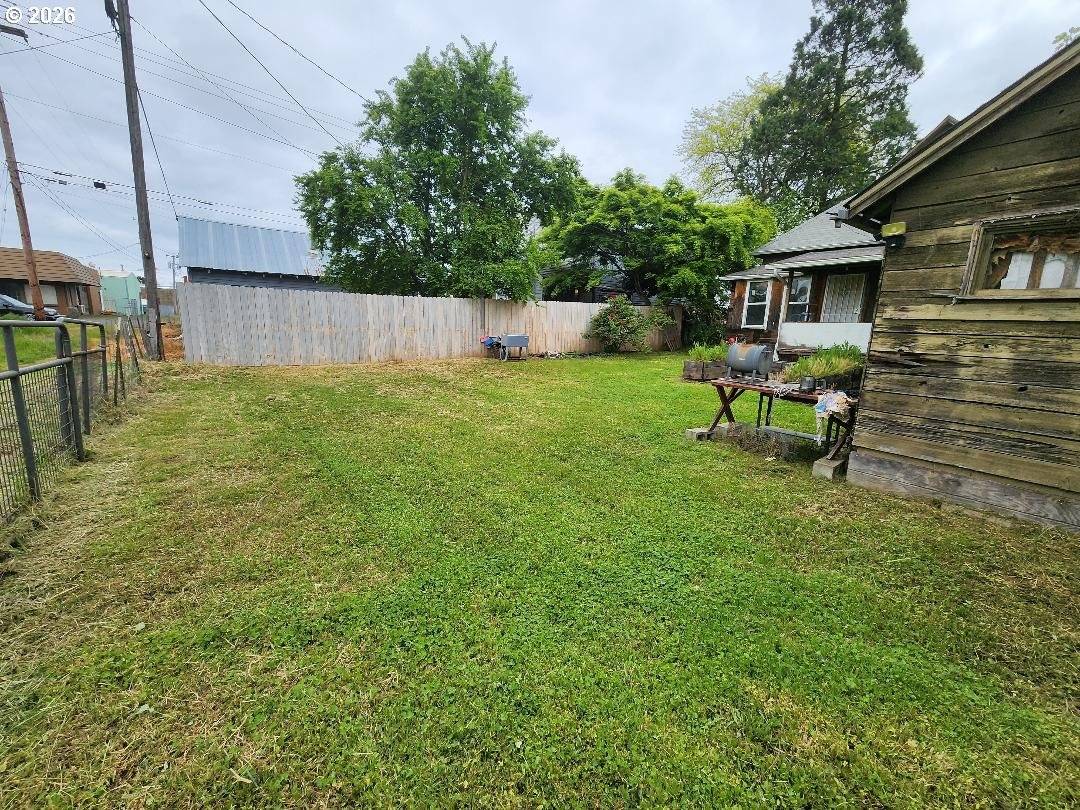 967 GREENWOOD ST, Junction City, OR 97448