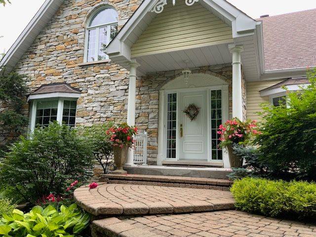 951 Golf Club RD, East Hawkesbury, ON K6A 2R2