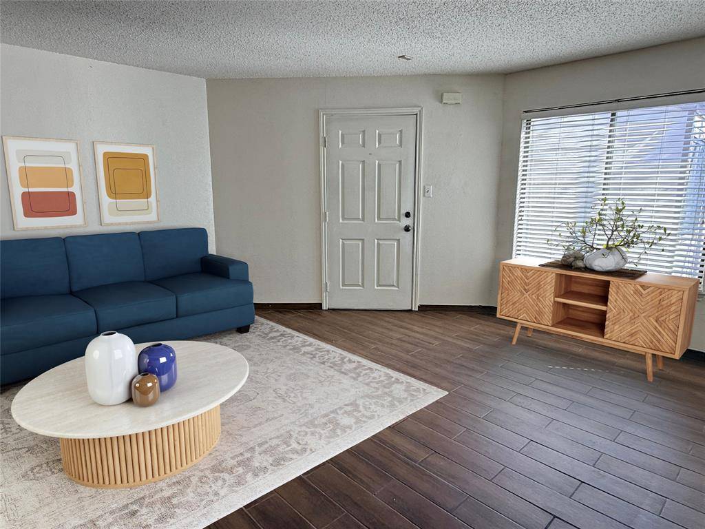2300 Bamboo Drive #N208, Arlington, TX 76006