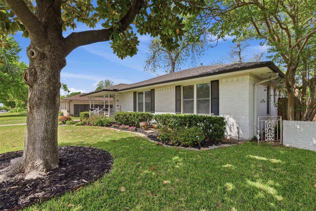3241 Lockmoor Lane, Dallas, TX 75220