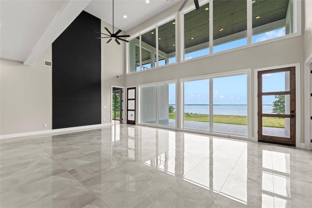 8983 Southern Shore Court, Kemp, TX 75143