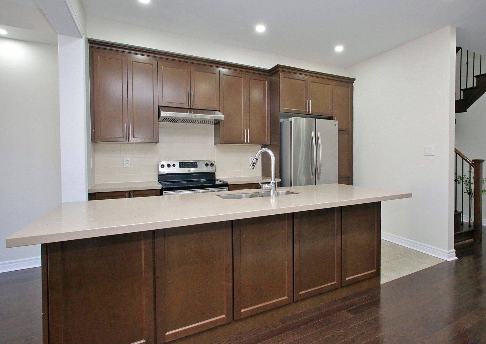 10 Isle Royal TER, Brampton, ON L6Y 6B1