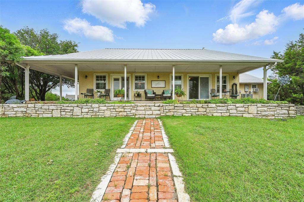 2116 Darby Dan Court, Granbury, TX 76049