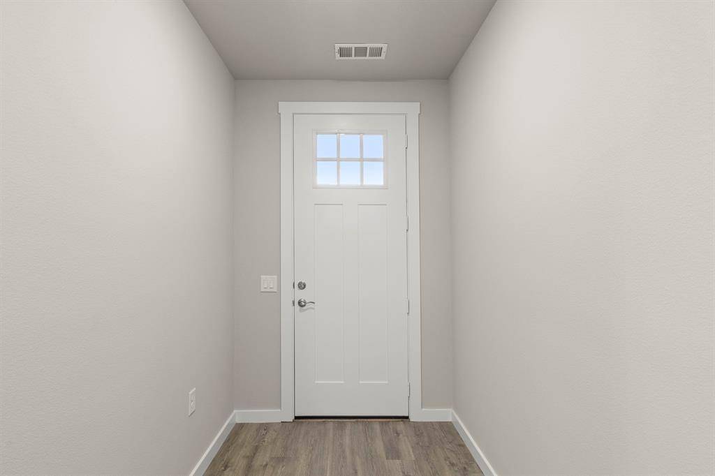 9019 Indianola Trail, Oak Point, TX 75068