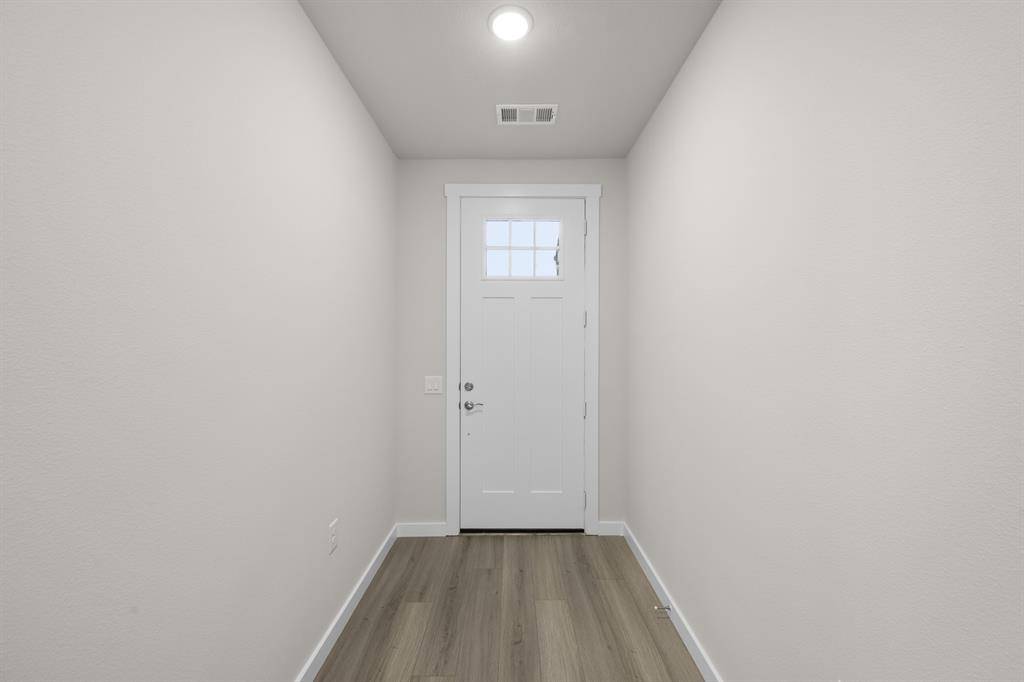 4615 Hawks Trail, Oak Point, TX 75068