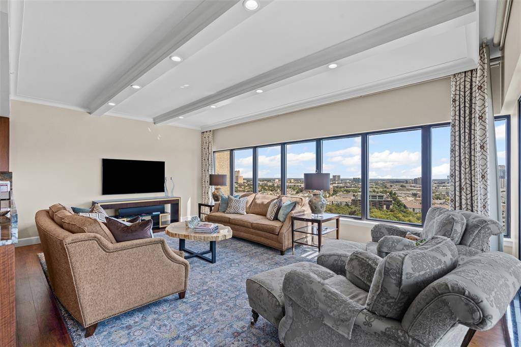 3030 Mckinney Avenue #1906, Dallas, TX 75204