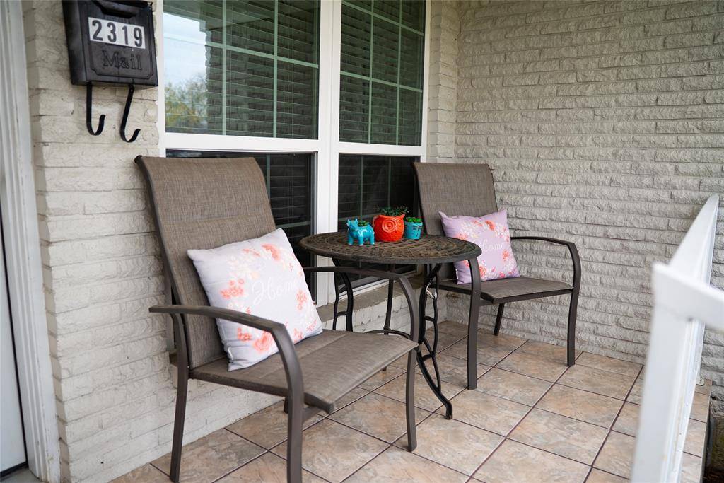 2319 Toulon Lane, Dallas, TX 75227