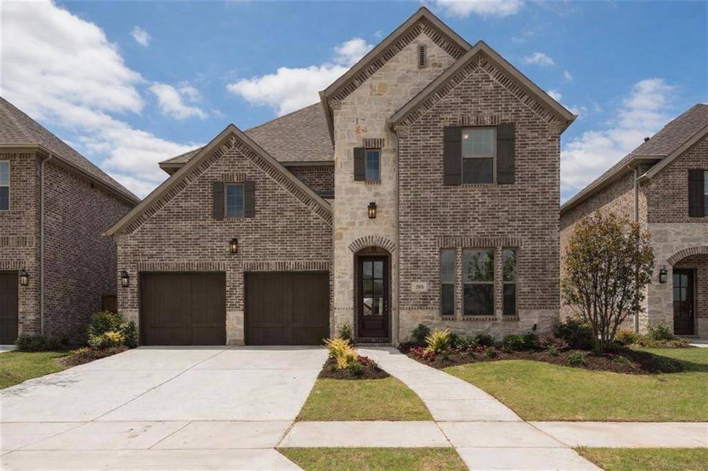 703 Thoroughbred Avenue, Frisco, TX 75036