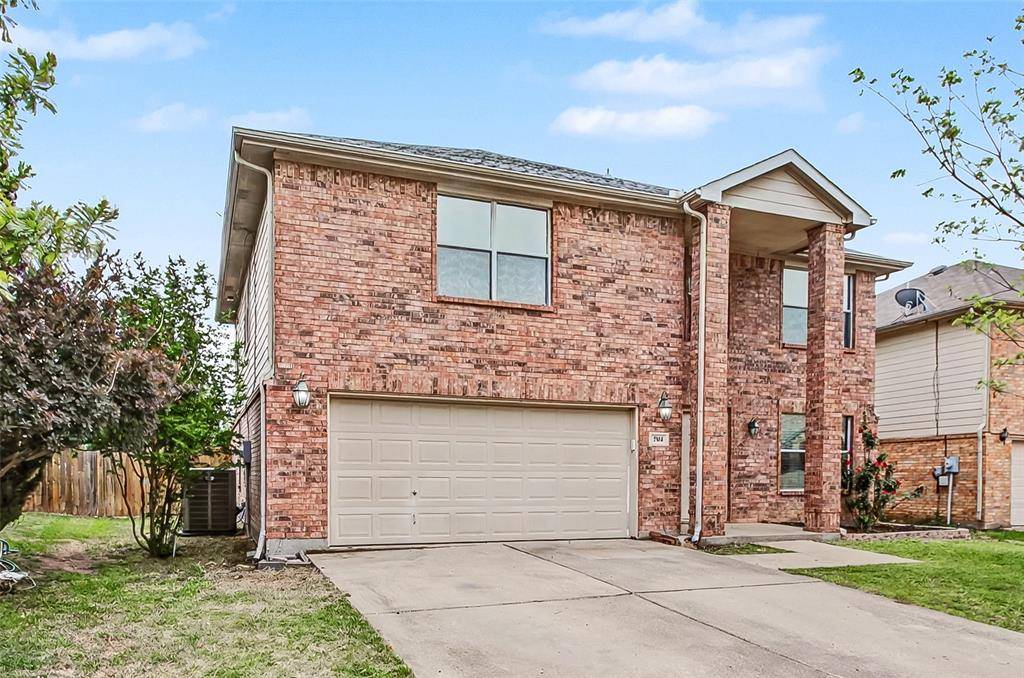 504 Tweeter Drive, Fort Worth, TX 76108