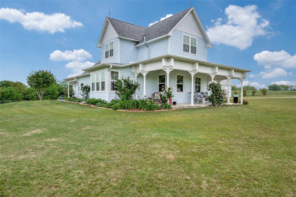174 County Road 2690, Alvord, TX 76225