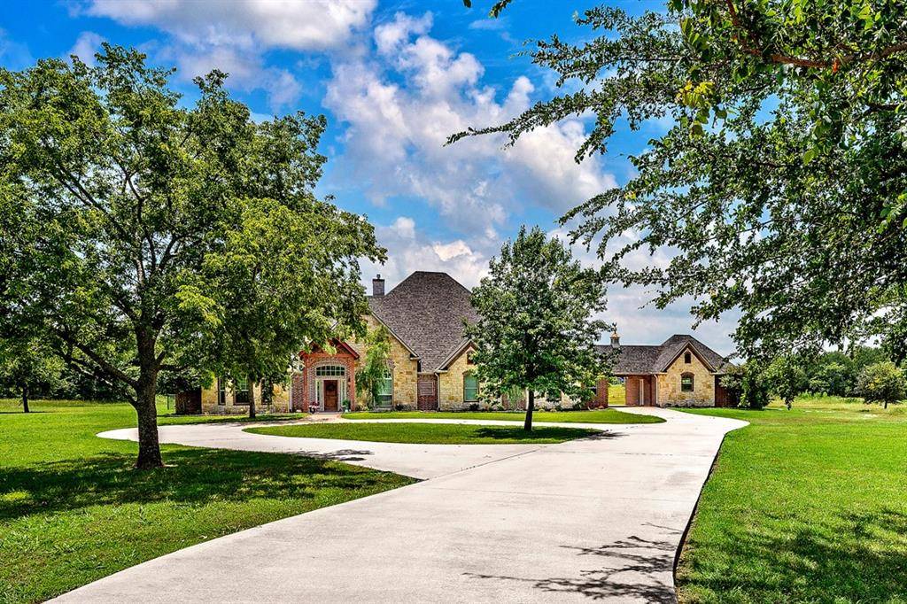 209 Chrissa Drive, Pottsboro, TX 75076