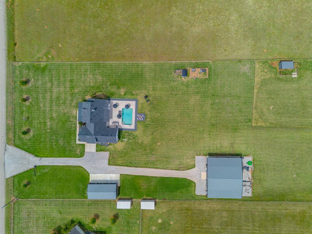 5520 Big Valley Circle, Lipan, TX 76462