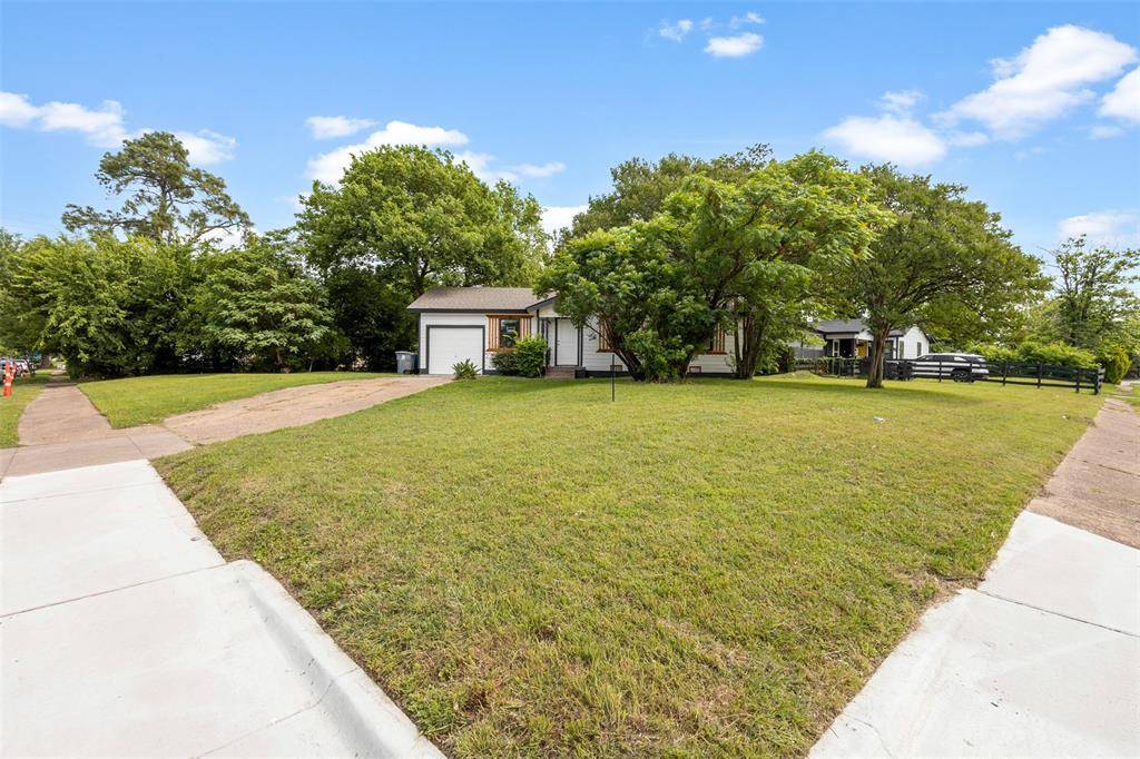 8033 Komalty Drive, Dallas, TX 75217