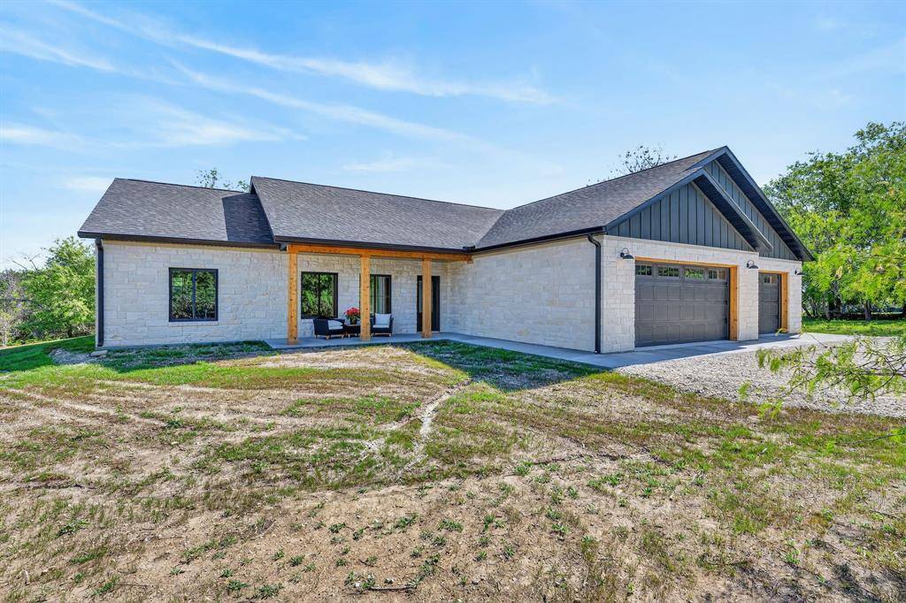 201 Private Road 4296, Clifton, TX 76634