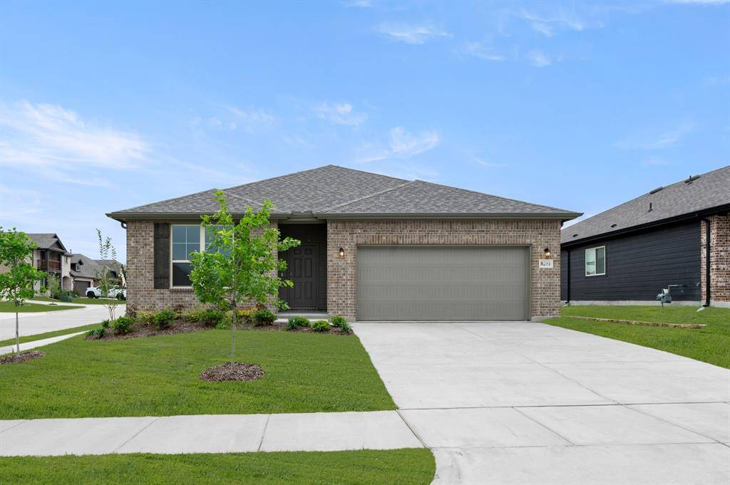 8201 Korat Vista, Godley, TX 76044