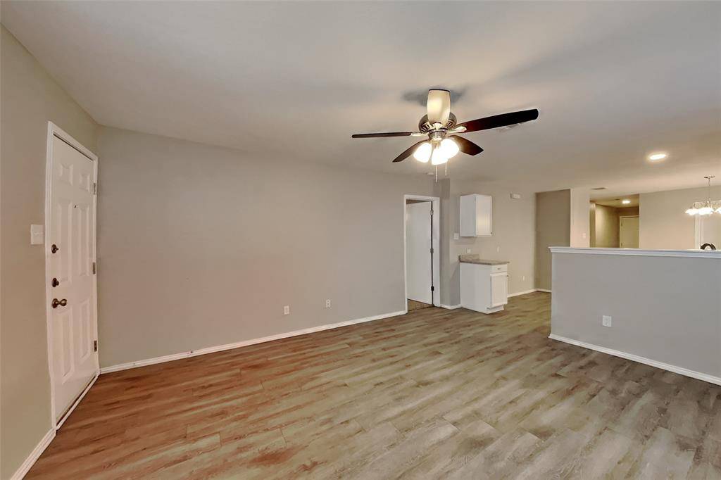 6941 Brookglen Lane, Fort Worth, TX 76179