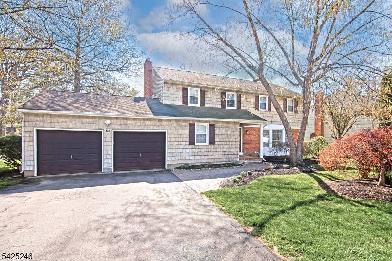 63 Independence Dr, East Brunswick Twp., NJ 08816