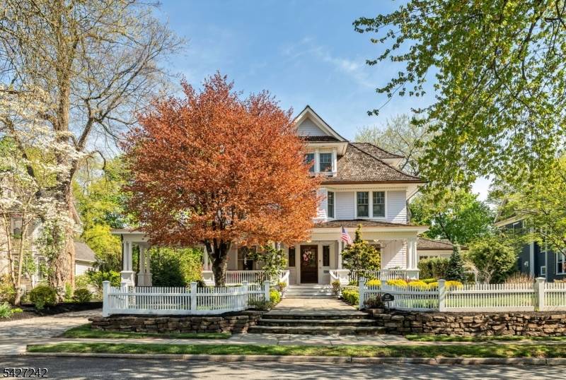 427 Spring Ave, Ridgewood Village, NJ 07450