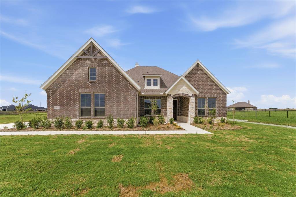 2433 Meteor Drive, Krum, TX 76249