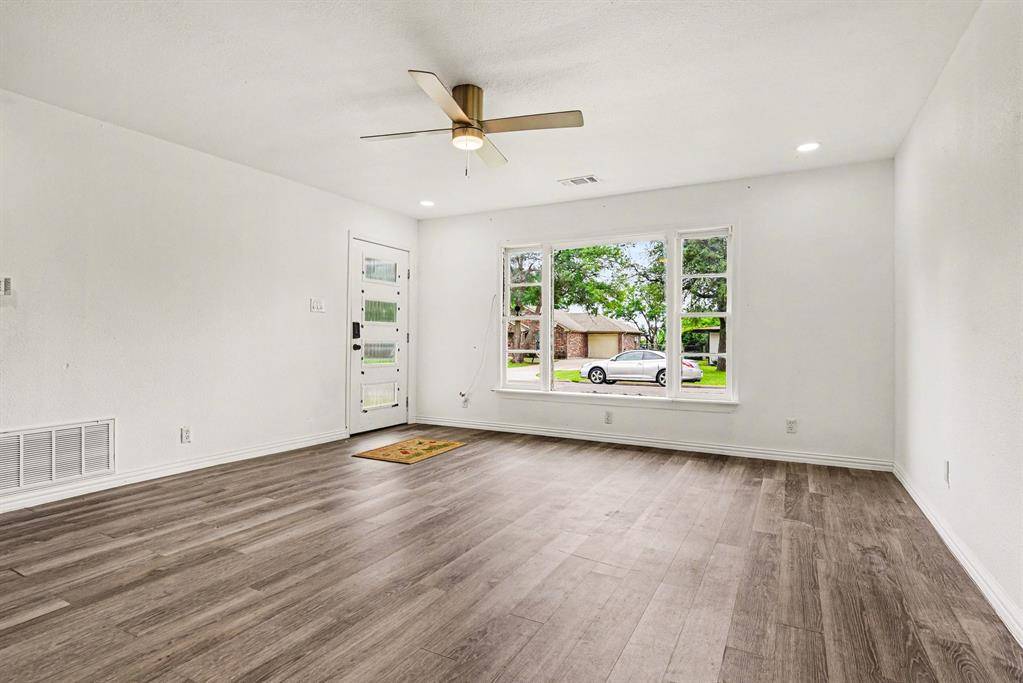 2610 Hillcrest Avenue, Greenville, TX 75402