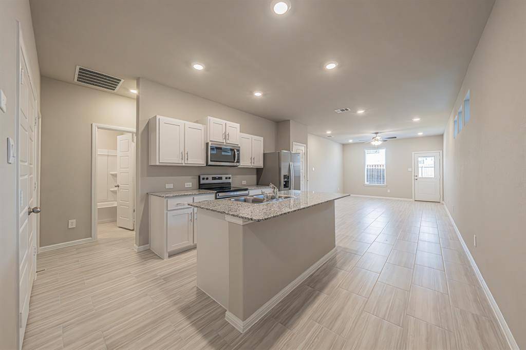 3113 Pecan Farm Lane, Fort Worth, TX 76140