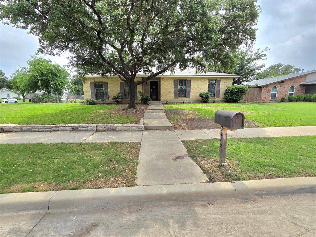 3126 Oak Hill Road, Carrollton, TX 75007