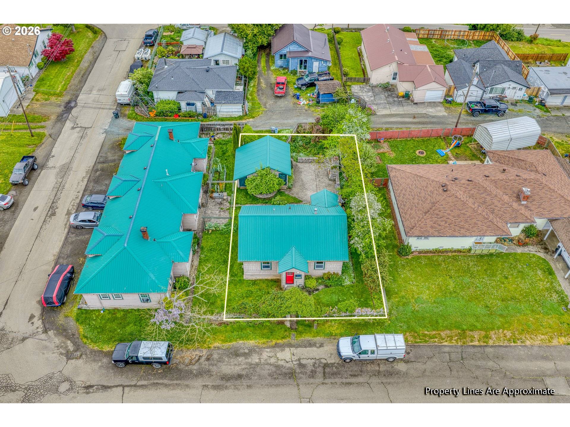 1170 N Baxter ST, Coquille, OR 97423