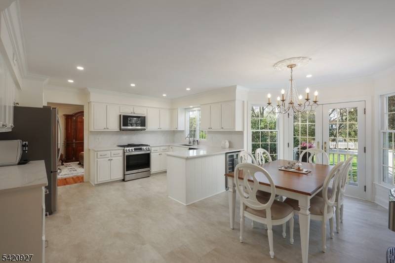 12 Buttonwood Ct, Montgomery Twp., NJ 08502