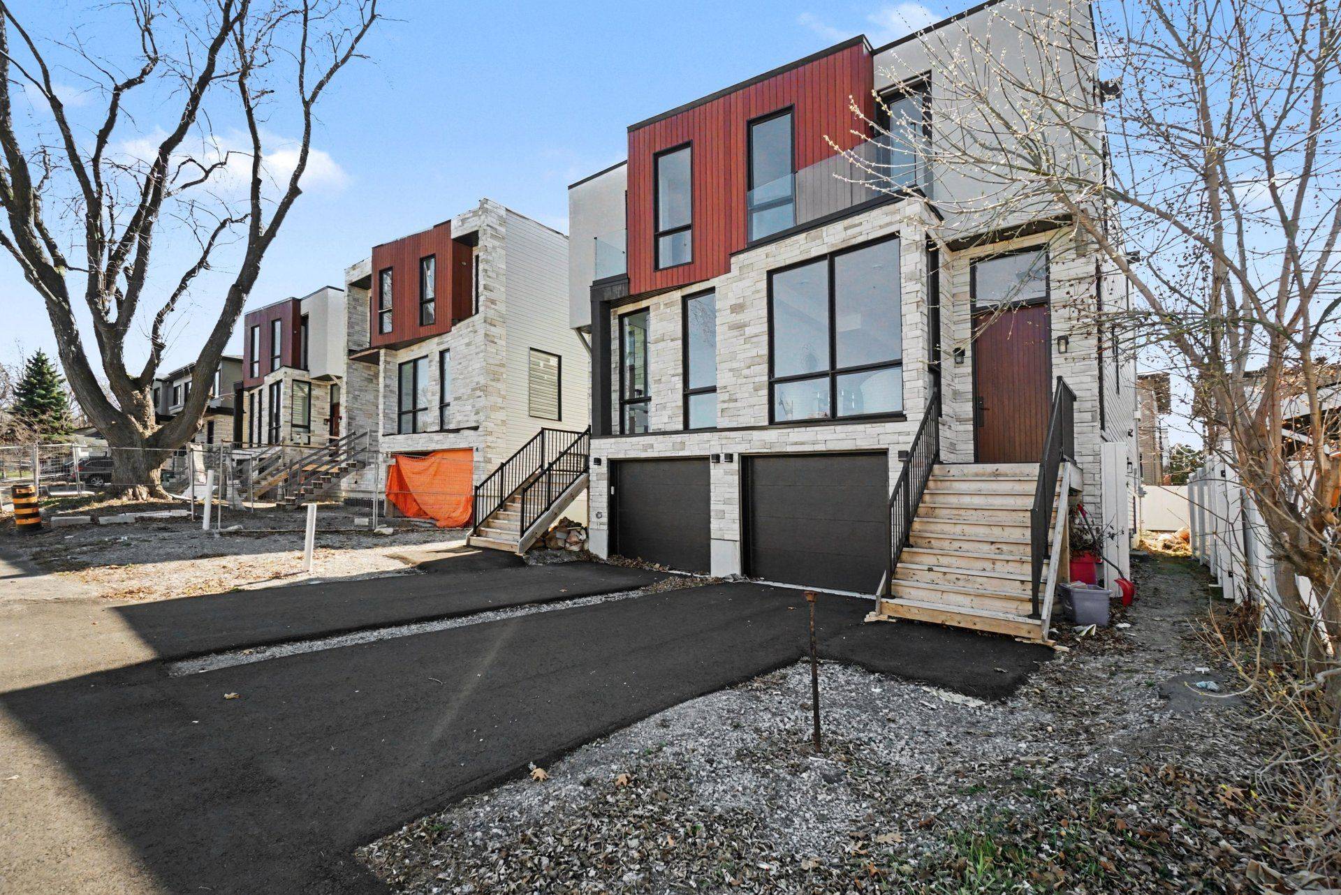 826 Alpine AVE, Britannia Heights - Queensway Terrace N And Area, ON K2B 5R6