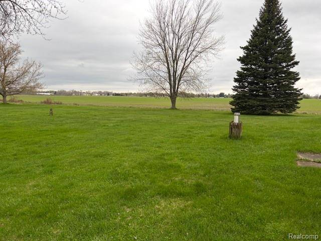 1300 Pitt RD, Verona Township, MI 48413