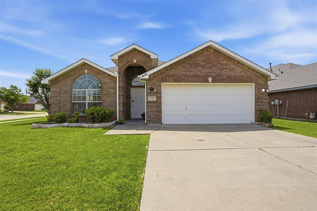 9148 Rushing River Drive, Fort Worth, TX 76118