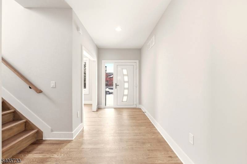 237A S Main St, Raritan Twp., NJ 08822