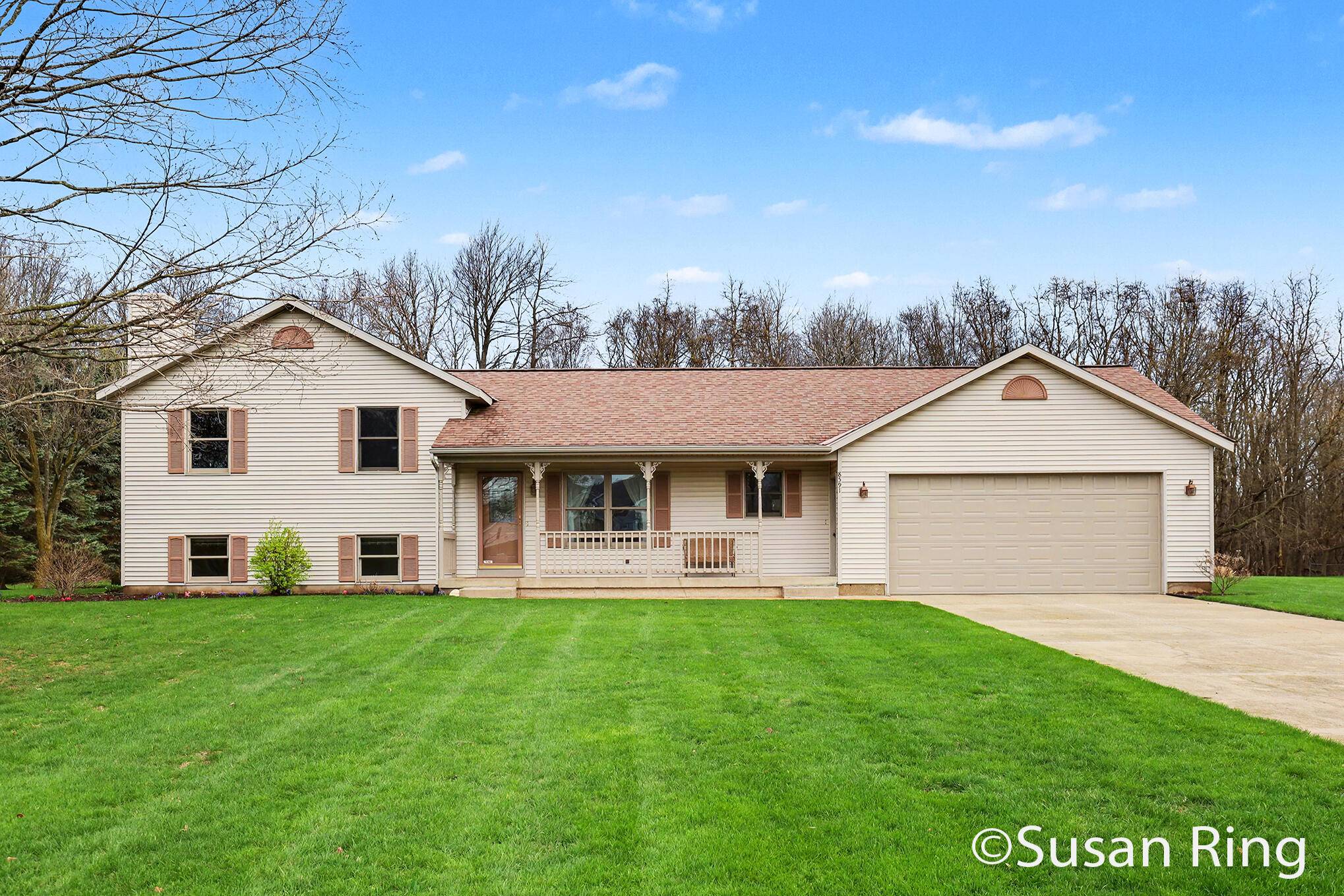 8591 Fowler CT NE, Courtland Twp, MI 49341