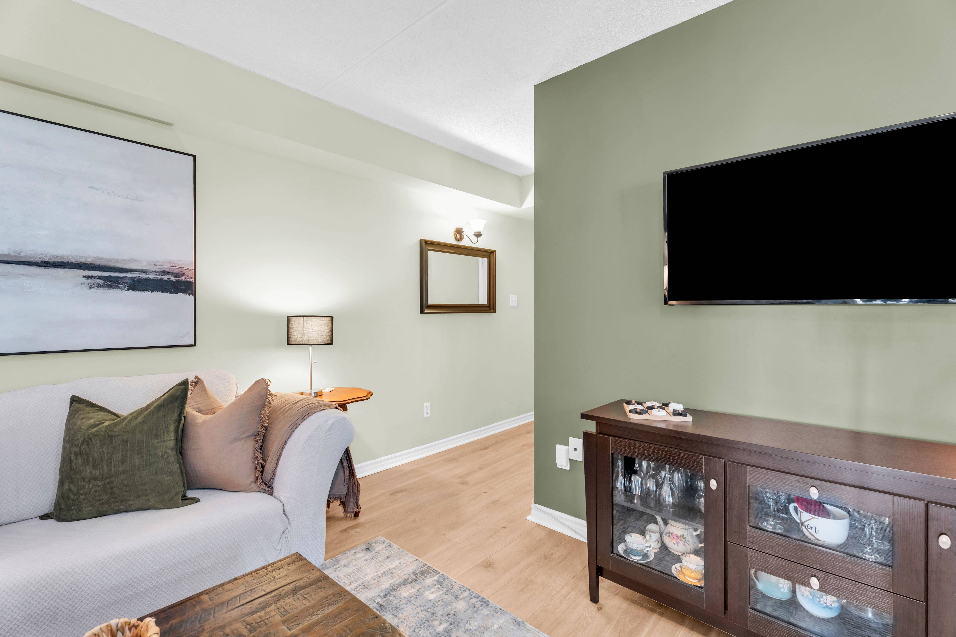 1479 Maple AVE #102, Milton, ON L9T 0B5