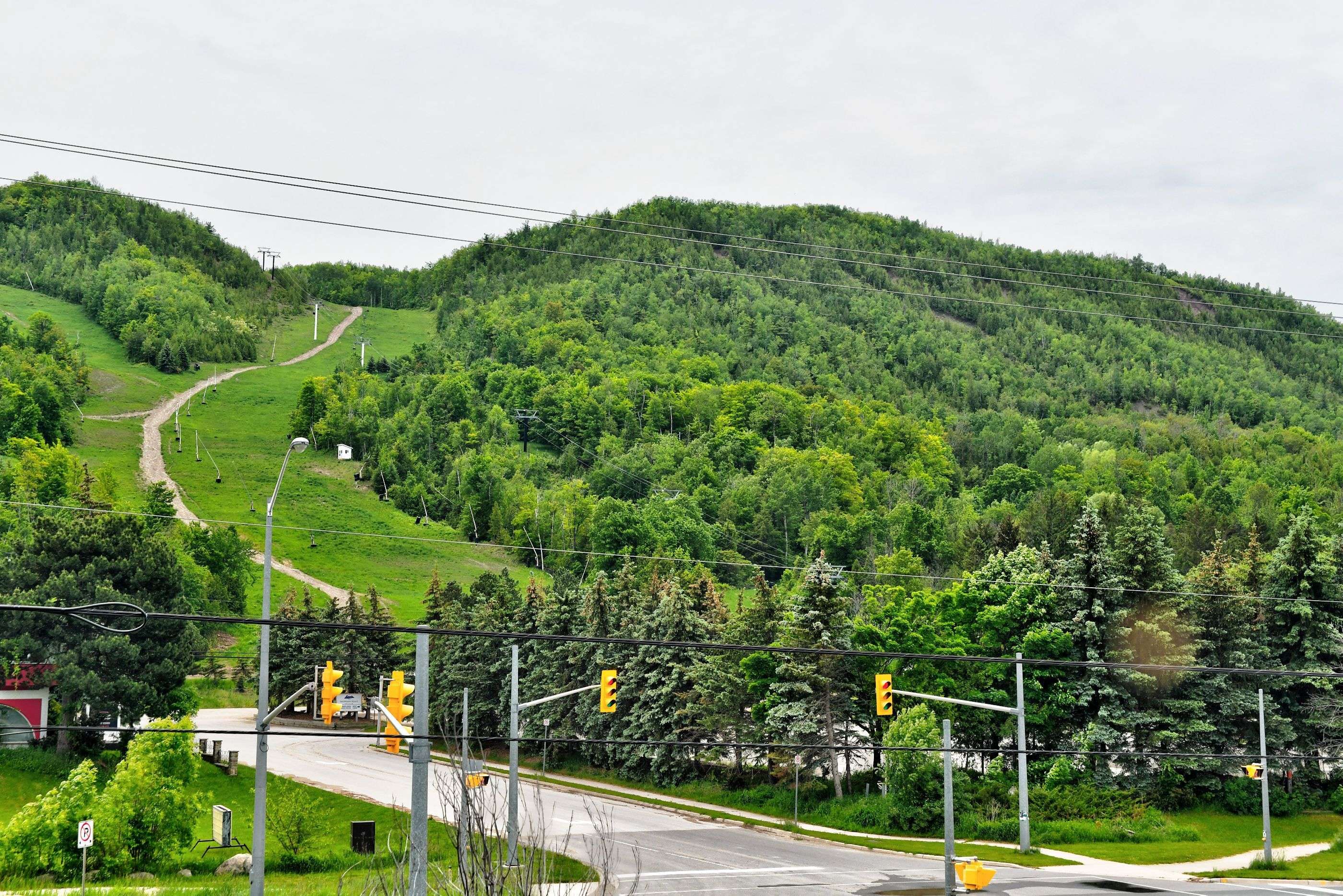 104 DELPHI LN, Blue Mountains, ON N0H 1J0