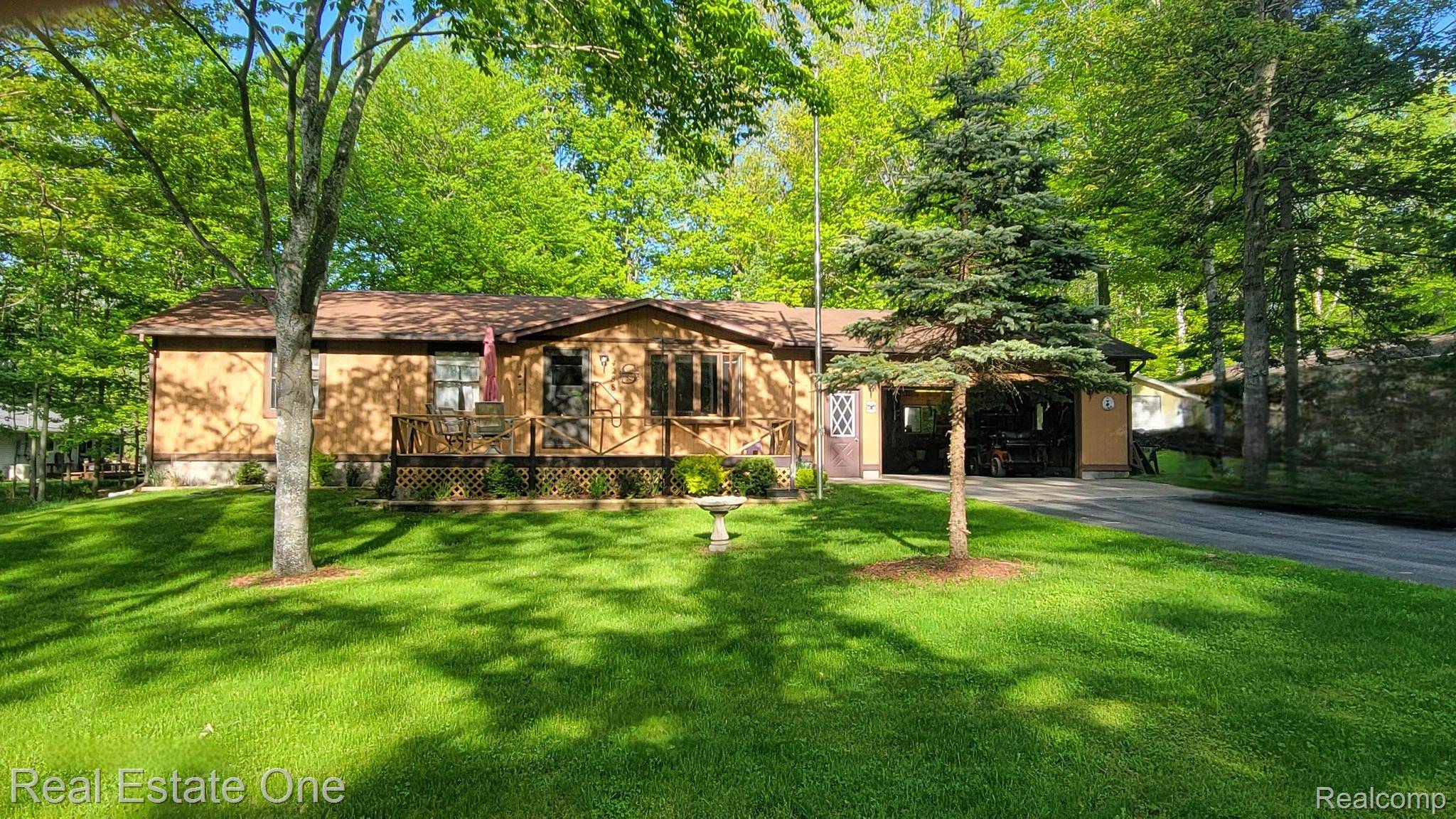 4288 N Ash RD, Alcona Township, MI 48742